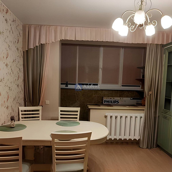 Квартира 2-комн., 67 м²