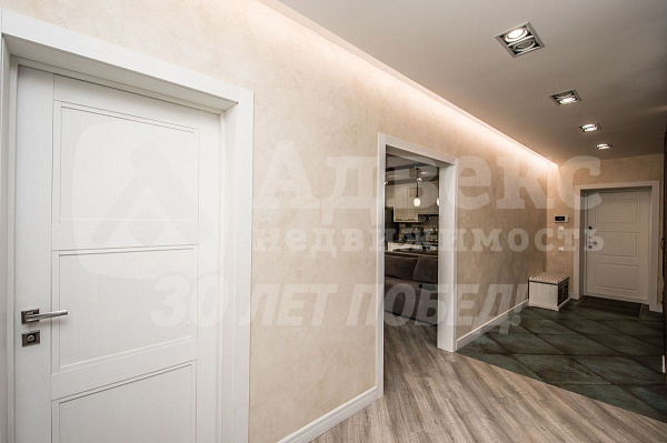 Квартира 3-комн., 117 м²