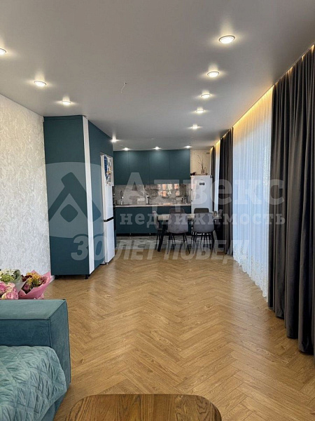 Квартира 4-комн., 83.7 м²