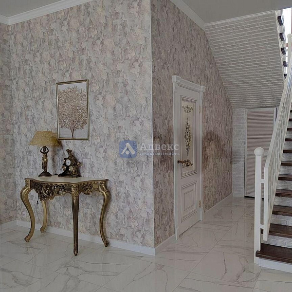 Коттедж 301.2 м²