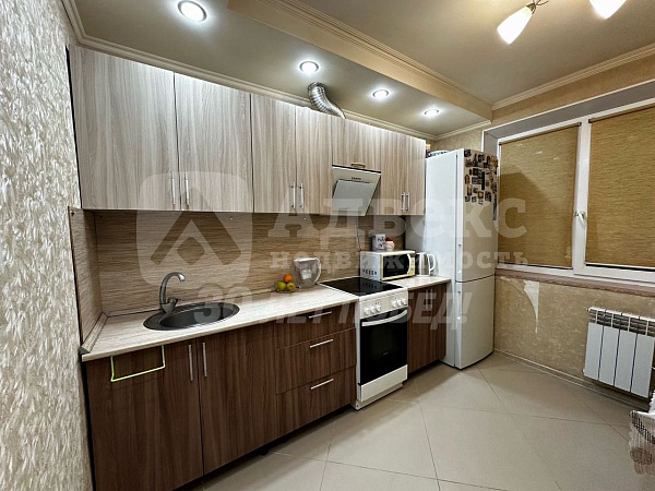 Квартира 3-комн., 65.2 м²