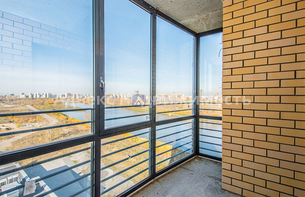 Квартира 3-комн., 131.2 м²