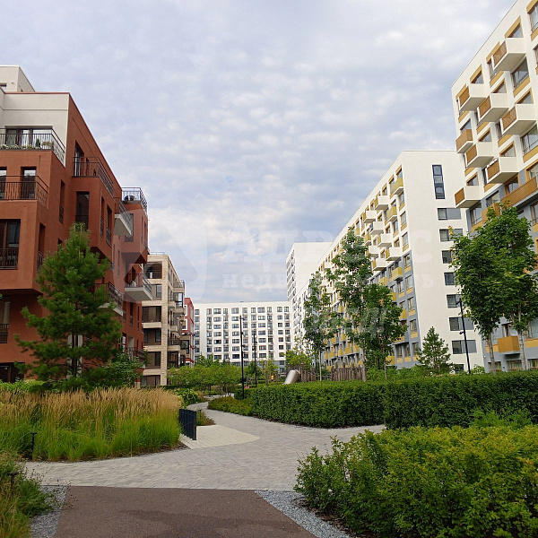 Квартира 3-комн., 107 м²