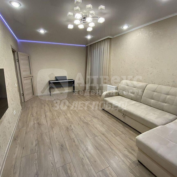 Квартира 3-комн., 105 м²