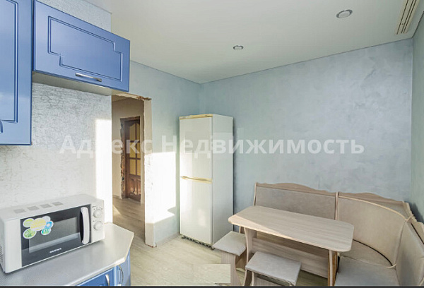 Квартира 3-комн., 65 м²