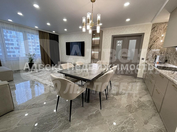 Квартира 3-комн., 105.4 м²