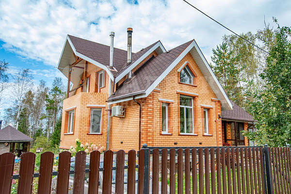 Дом 150 м²