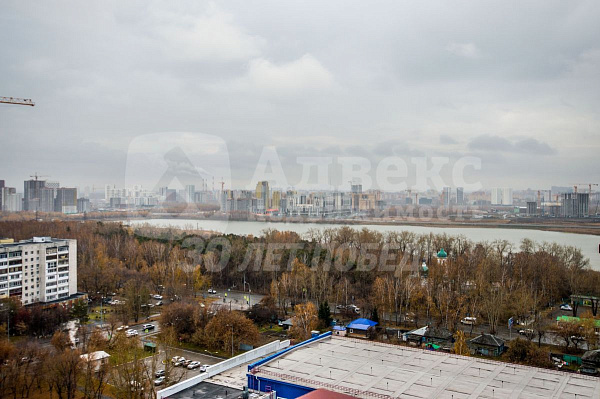 Квартира 3-комн., 64 м²