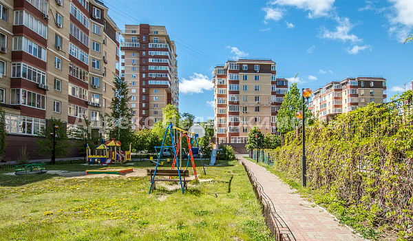 Квартира 2-комн., 92 м²