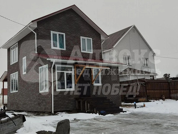 Коттедж 100 м²