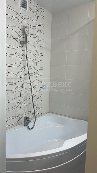 Квартира 3-комн., 66.3 м²