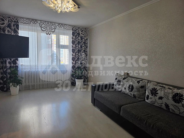 Квартира 3-комн., 90.2 м²