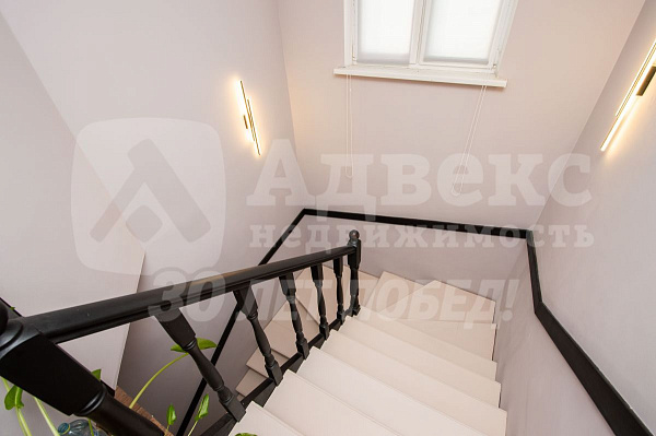 Коттедж 230 м²