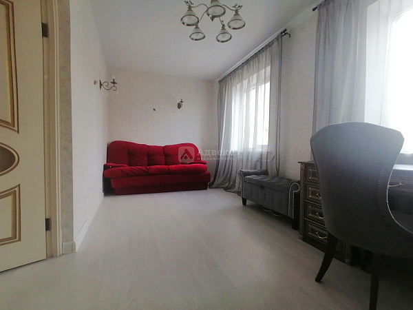 Квартира 3-комн., 145.1 м²