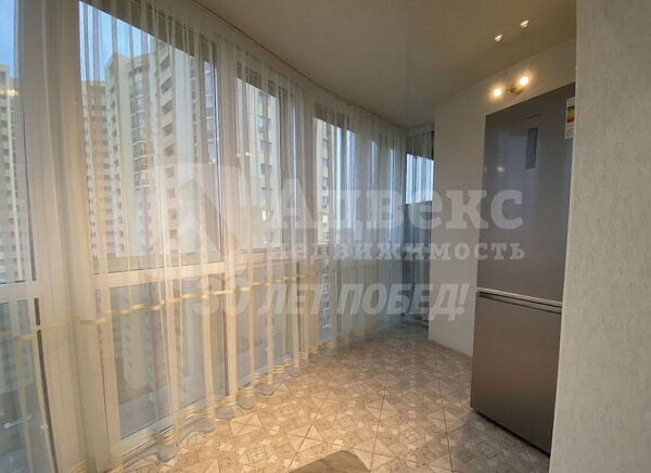 Квартира 3-комн., 105 м²