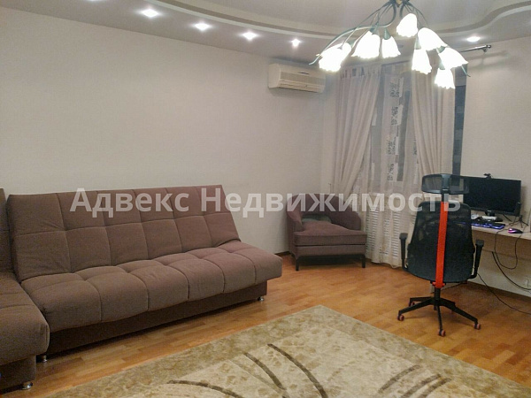 Квартира 3-комн., 112 м²