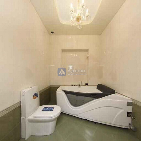 Коттедж 260 м²