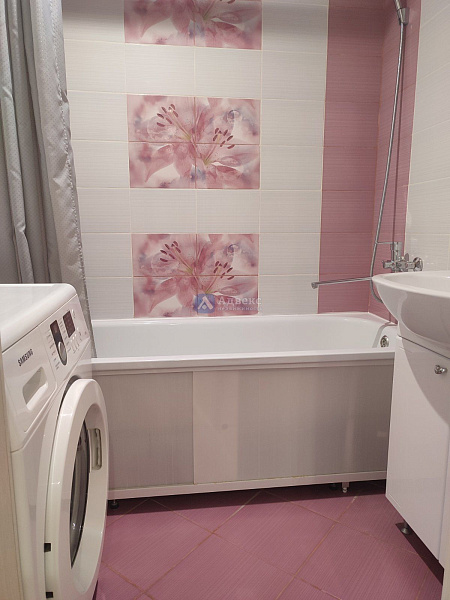 Квартира 2-комн., 63 м² Квартира 2-комн., 63 м²