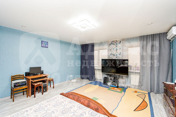 Квартира 1-комн., 66.8 м²