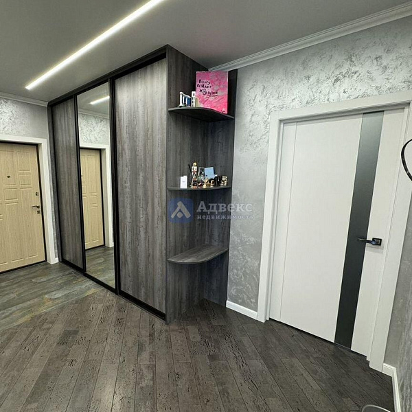 Квартира 3-комн., 90 м² Квартира 3-комн., 90 м²