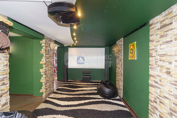 Квартира 3-комн., 160 м² Квартира 3-комн., 160 м²