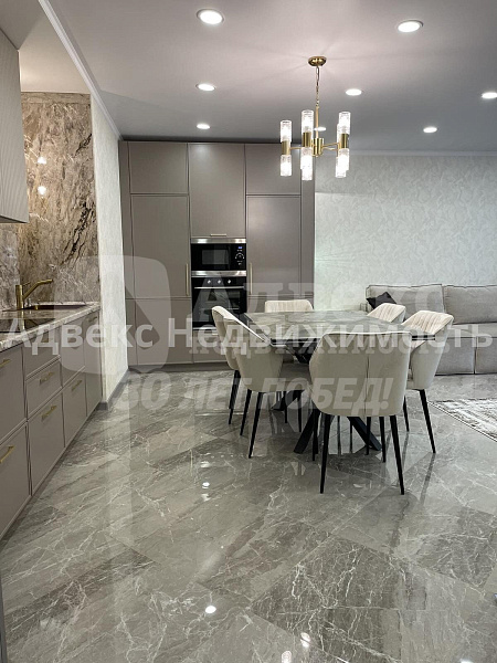 Квартира 3-комн., 105.4 м²