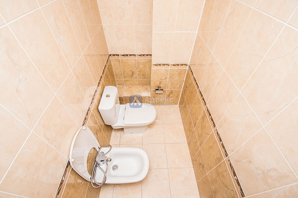 Квартира 3-комн., 107.7 м²