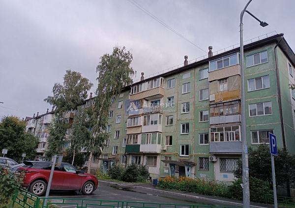 Квартира 3-комн., 48.2 м²