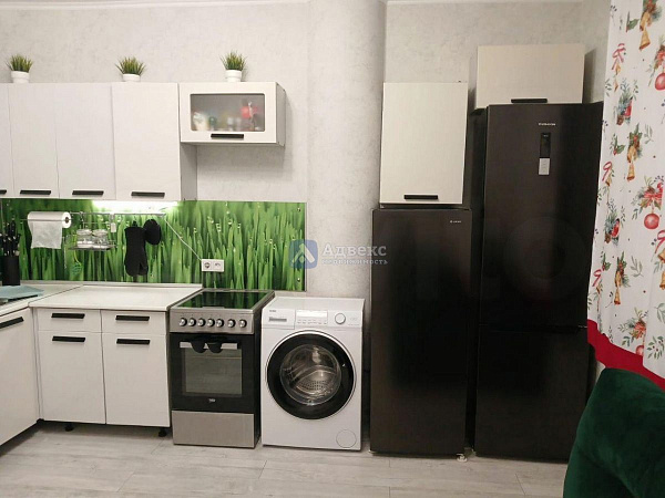 Квартира 2-комн., 80 м²