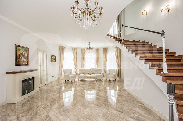 Коттедж 410 м²