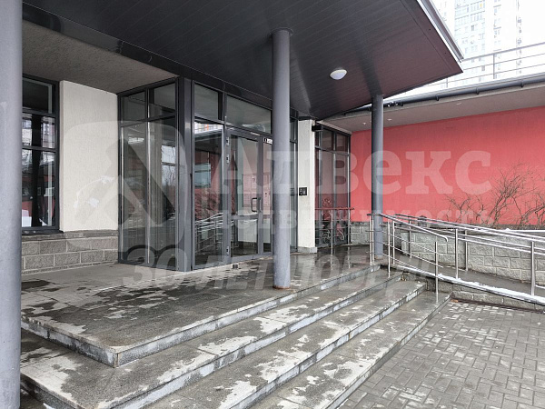 Квартира 3-комн., 75 м²