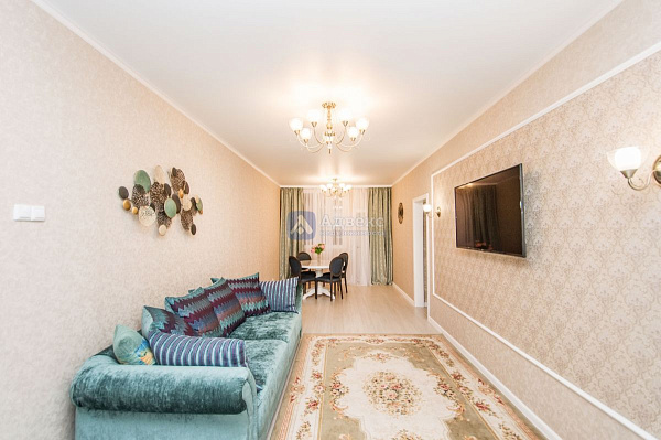 Квартира студия, 88.9 м²