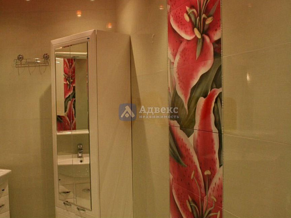 Квартира 3-комн., 100 м² Квартира 3-комн., 100 м²