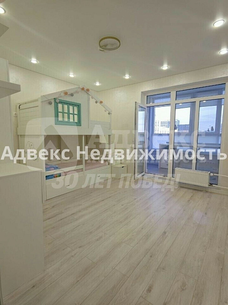Квартира 3-комн., 103 м²
