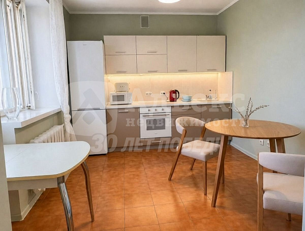 2-к квартира, 79 кв.м.