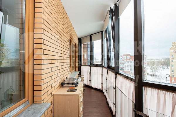 Квартира 4-комн., 156 м²