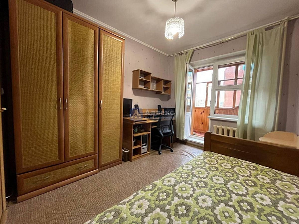 Квартира 4-комн., 93 м²