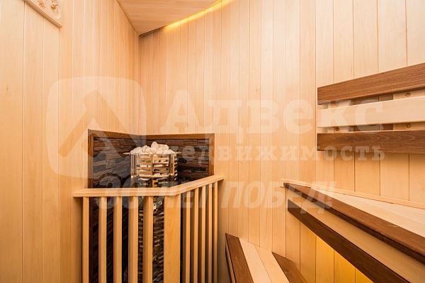 Коттедж 410 м²