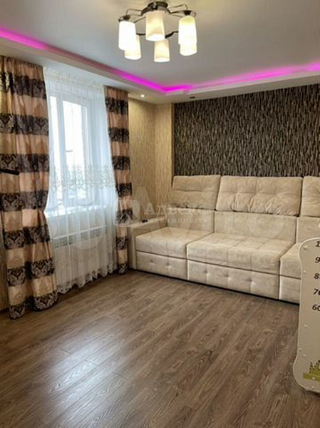 Квартира 2-комн., 61 м²