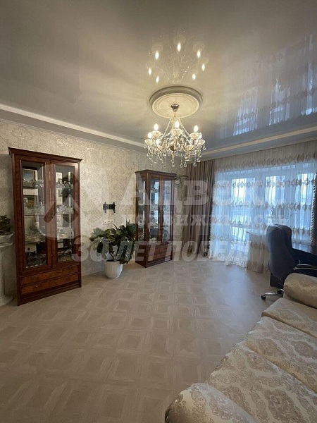 Квартира 2-комн., 76 м²