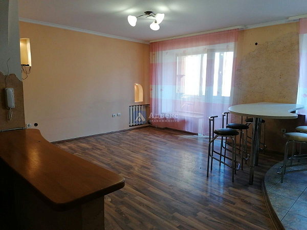 3-к квартира, 90 кв.м. 3-к квартира, 90 кв.м.