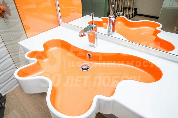 Квартира 3-комн., 119 м²