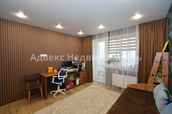 Квартира 3-комн., 93 м²