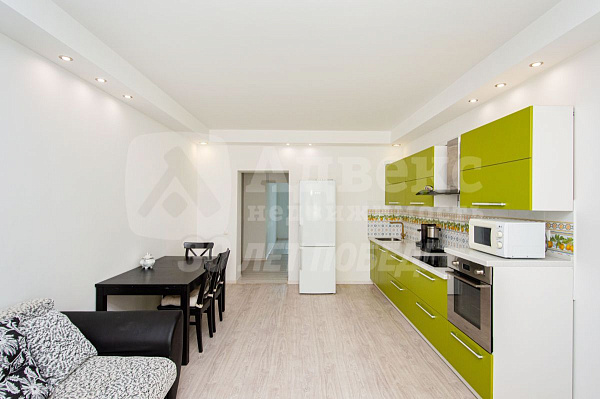 2-к квартира, 75 кв.м.