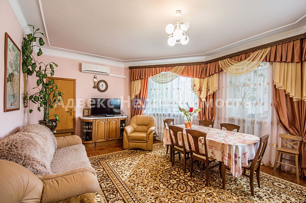 Коттедж 651.8 м² Коттедж 651.8 м²