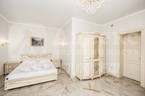 Дом, 410 кв.м.