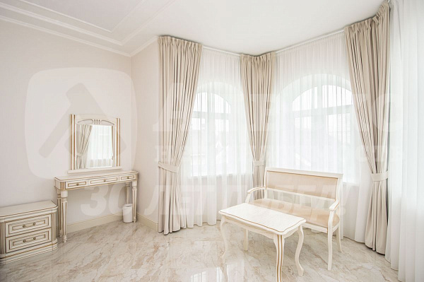 Дом, 410 кв.м.