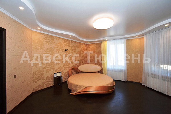 Квартира 3-комн., 100.6 м²