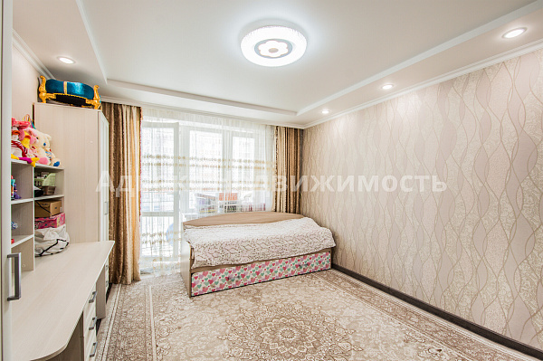 Квартира 3-комн., 92.7 м²