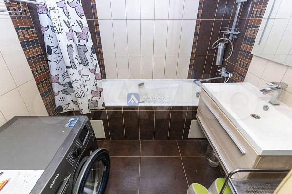 3-к квартира, 100 кв.м. 3-к квартира, 100 кв.м.